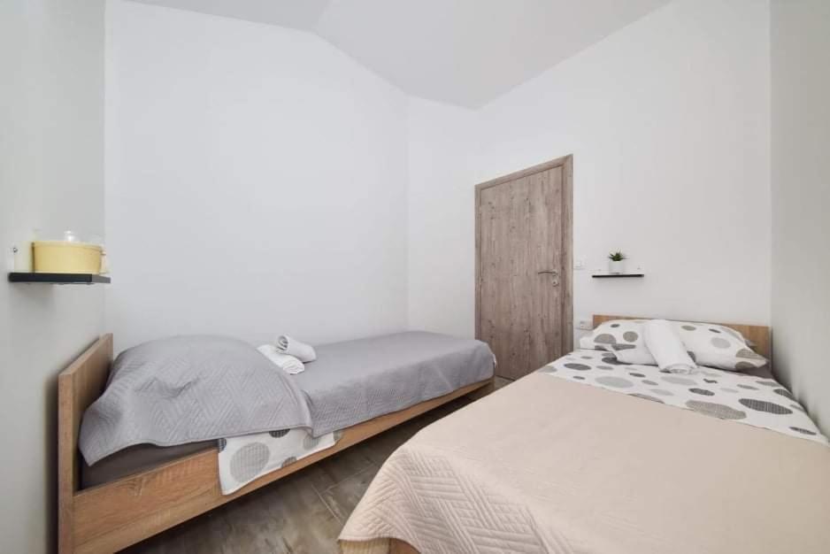 Kuca Za Odmor Megi Apartment Posedarje Exterior photo